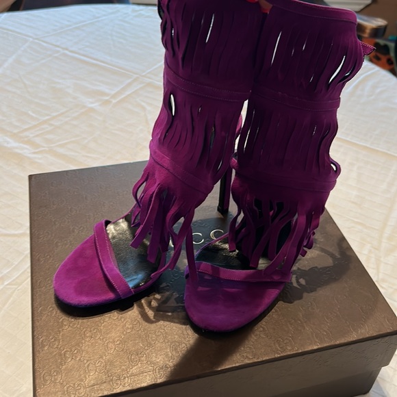Gucci Becky purple suede sandals with fringe - Picture 3 of 6